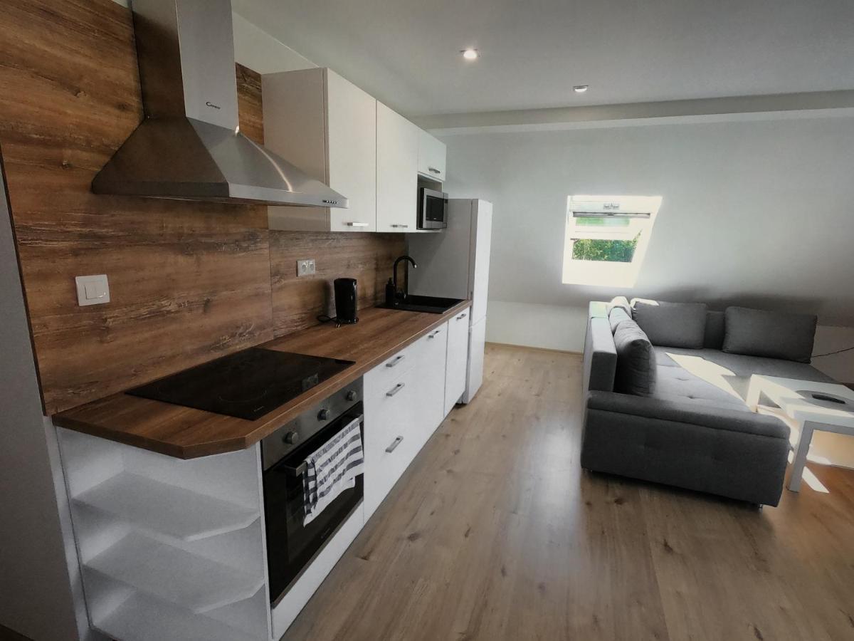 Apartman Dolny Smokovec Lägenhet Exteriör bild